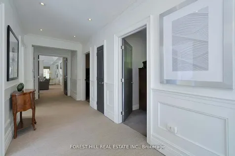 34 Forest Ridge Drive Toronto ON M6B 1H3