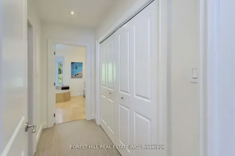 34 Forest Ridge Drive Toronto ON M6B 1H3