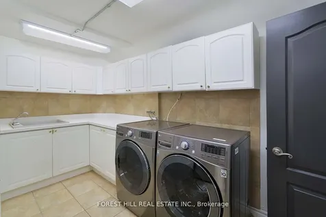 34 Forest Ridge Drive Toronto ON M6B 1H3