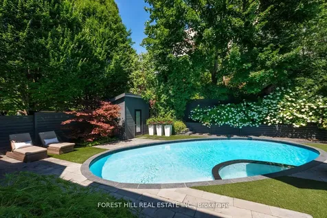 34 Forest Ridge Drive Toronto ON M6B 1H3