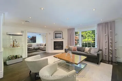 34 Forest Ridge Drive Toronto ON M6B 1H3