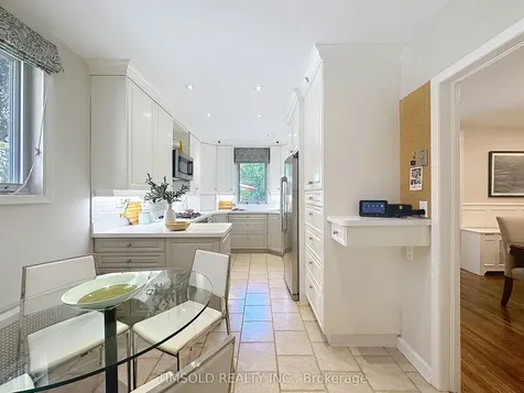 29 Tarlton Road Toronto ON M5P 2M6