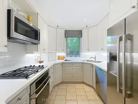 29 Tarlton Road Toronto ON M5P 2M6