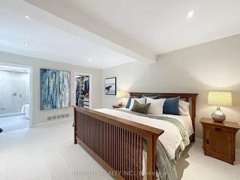 29 Tarlton Road Toronto ON M5P 2M6