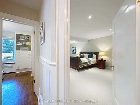 29 Tarlton Road Toronto ON M5P 2M6