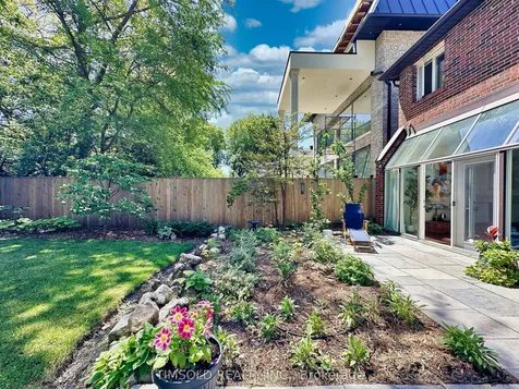 29 Tarlton Road Toronto ON M5P 2M6