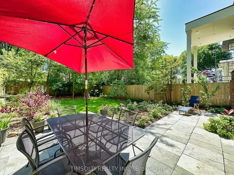 29 Tarlton Road Toronto ON M5P 2M6
