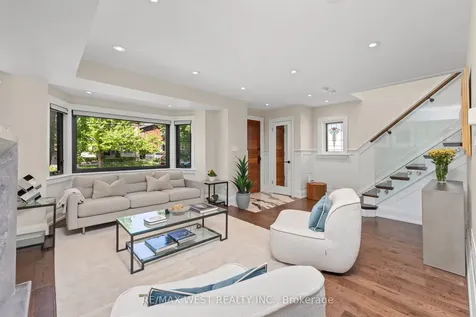 79 Elmsthorpe Avenue Toronto ON M5P 2L8