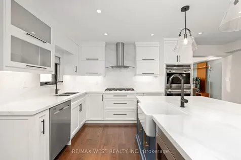 79 Elmsthorpe Avenue Toronto ON M5P 2L8