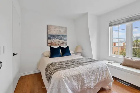 262 St Helens Avenue Toronto ON M6H 4A4