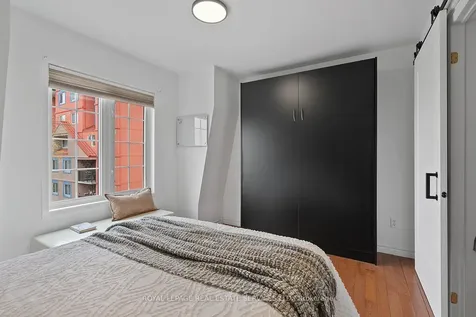 262 St Helens Avenue Toronto ON M6H 4A4