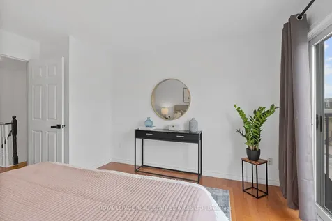 262 St Helens Avenue Toronto ON M6H 4A4