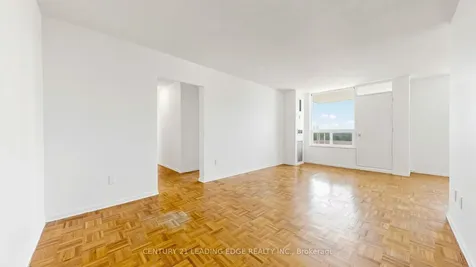 20 Edgecliff Golfway Toronto ON M3C 3A4