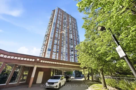 5 Concorde Place Toronto ON M3C 3M8