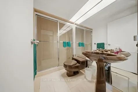150 Heath Street W Toronto ON M4V 2Y4