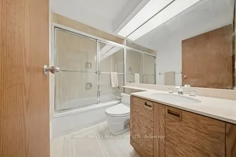 150 Heath Street W Toronto ON M4V 2Y4