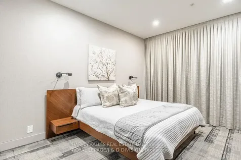 150 Heath Street W Toronto ON M4V 2Y4