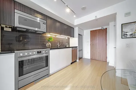 75 Queens Wharf Road Toronto ON M5V 0J8