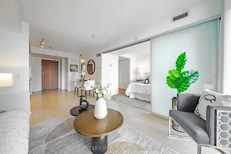 75 Queens Wharf Road Toronto ON M5V 0J8