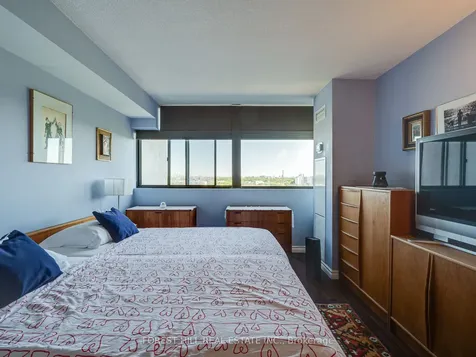 100 Antibes Drive Toronto ON M2R 3N1