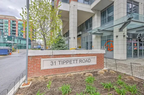 31 Tippett Road Toronto ON M3H 2V1
