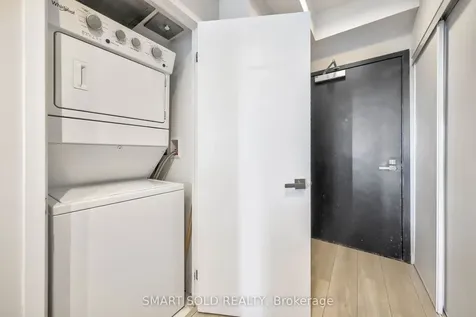 31 Tippett Road Toronto ON M3H 2V1