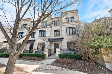 7 Oakburn Crescent Toronto ON M2N 2T5