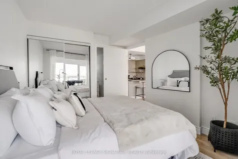 650 Queens Quay W Toronto ON M5V 3Y7