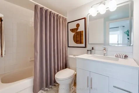 650 Queens Quay W Toronto ON M5V 3Y7