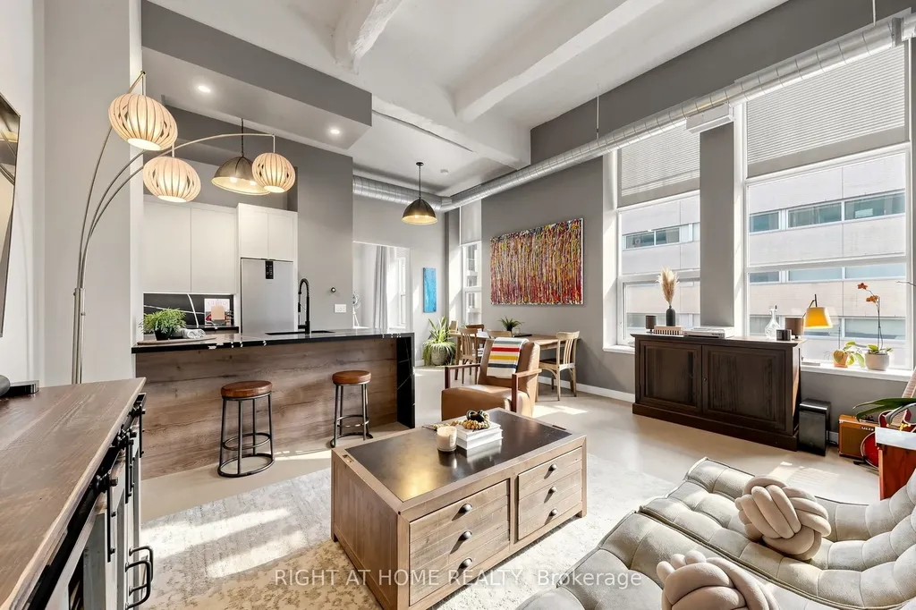 135 Dalhousie Street Toronto ON M5B 2S1