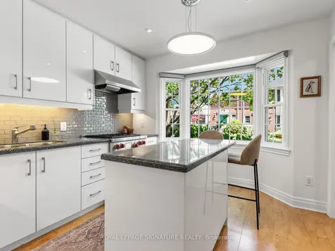240 Broadway Avenue Toronto ON M4P 1V9