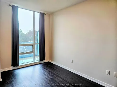 66 Forest Manor Road Toronto ON M2J 0B7