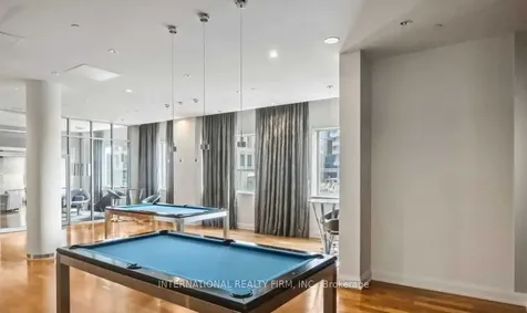 66 Forest Manor Road Toronto ON M2J 0B7