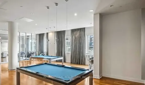66 Forest Manor Road Toronto ON M2J 0B7