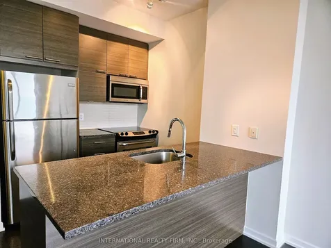 66 Forest Manor Road Toronto ON M2J 0B7