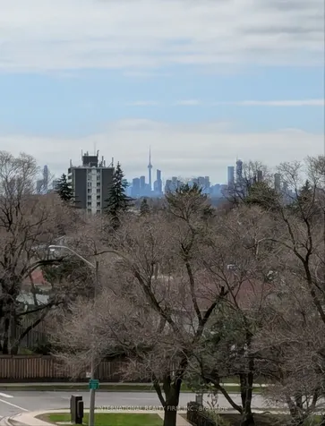 66 Forest Manor Road Toronto ON M2J 0B7