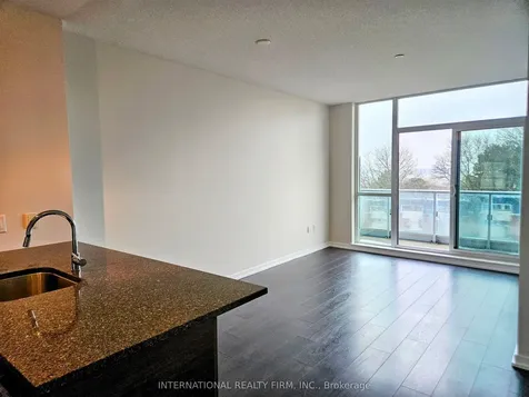 66 Forest Manor Road Toronto ON M2J 0B7