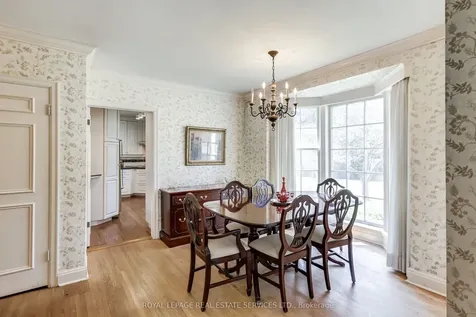 44 Highland Crescent Toronto ON M2L 1G6