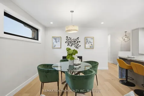 52 Burncrest Drive Toronto ON M5M 2Z5
