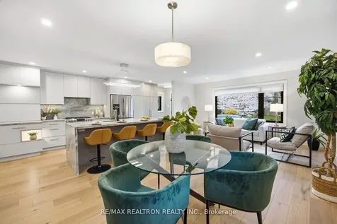 52 Burncrest Drive Toronto ON M5M 2Z5