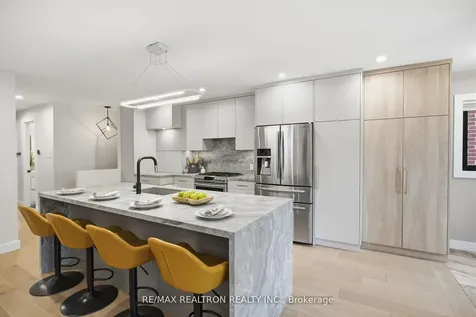 52 Burncrest Drive Toronto ON M5M 2Z5