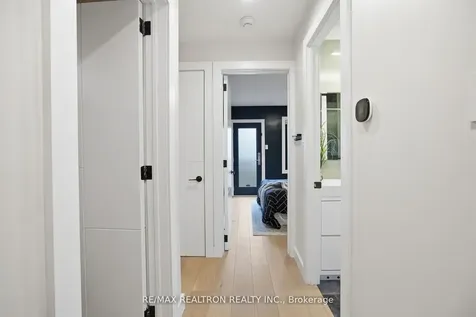 52 Burncrest Drive Toronto ON M5M 2Z5