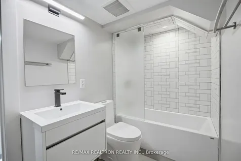 52 Burncrest Drive Toronto ON M5M 2Z5