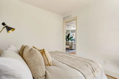278 Bloor Street E Toronto ON M4W 3M4