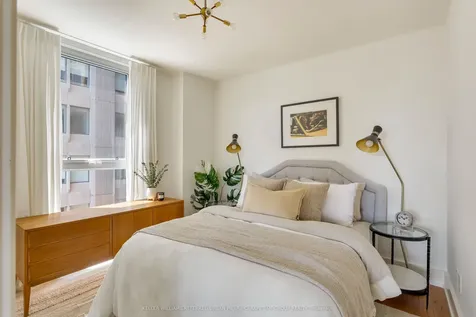 278 Bloor Street E Toronto ON M4W 3M4