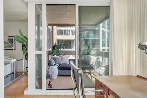 278 Bloor Street E Toronto ON M4W 3M4