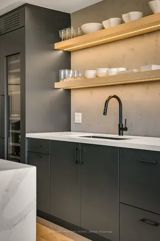 3 Mcalpine Street Toronto ON M5R 3T5
