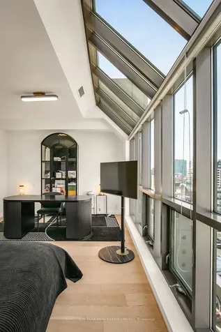 3 Mcalpine Street Toronto ON M5R 3T5