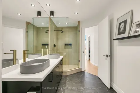 3 Mcalpine Street Toronto ON M5R 3T5