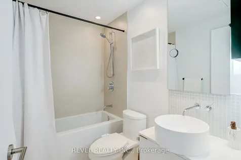 185 Roehampton Avenue Toronto ON M4P 0C6